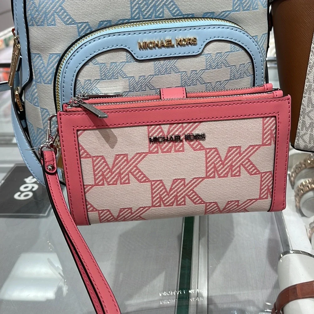 MICHAEL KORS JET SET TRAVEL 35S3GTVW7J LIGHT SAGE LG DOUBLE ZIP WRISTLET-WALLET - Picture 15 of 16
